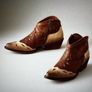 Sundance Veracruz Western Leather Boots